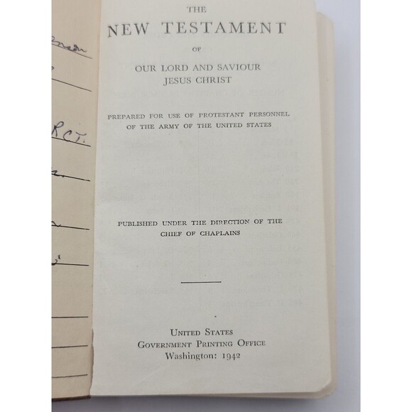 EARLY WWII 1942 US Soldier Named and Inscribed Bible - Picture 3 of 9